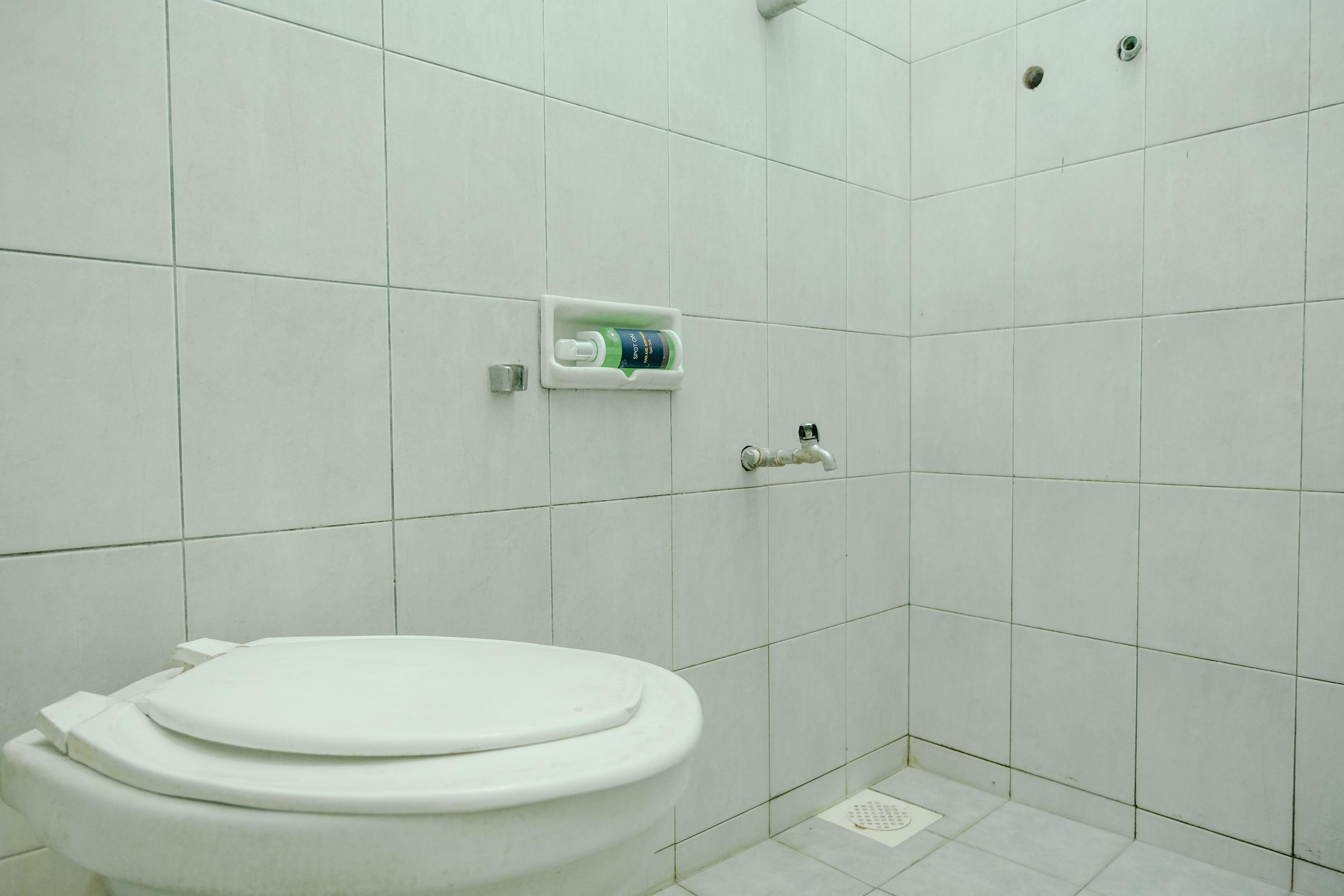 Hotel Super Oyo 1516 Cemara Gading Syariah Bogor Exterior foto